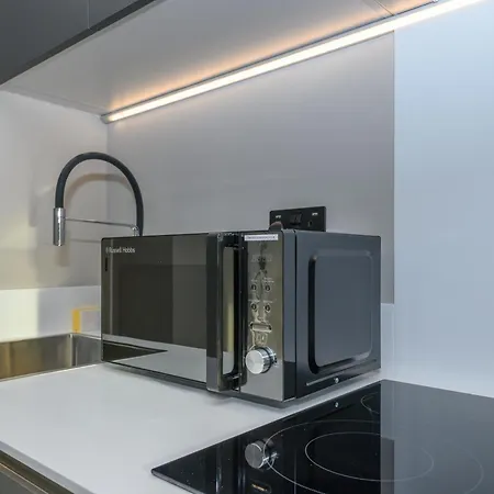 Superior 1 Bed Apartment By Leeds Train Staiton Exterior photo