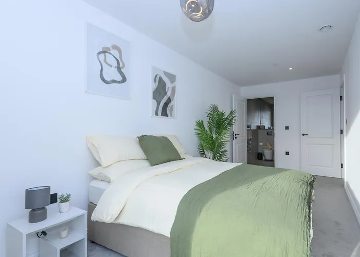 Superior 1 Bed Apartment By Leeds Train Staiton