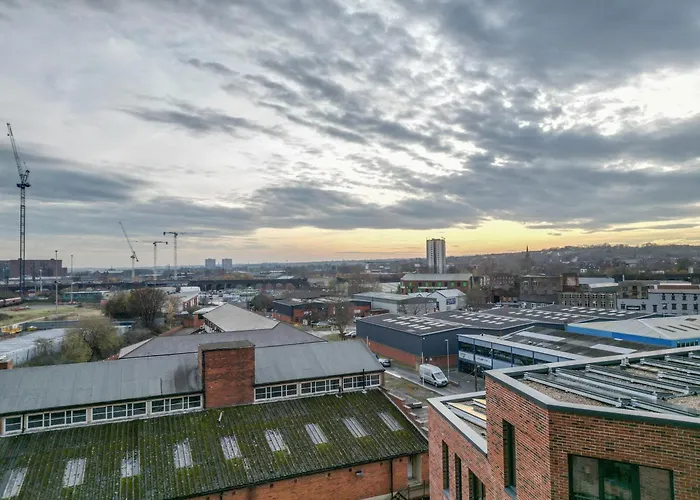 Superior 1 Bed Apartment By Leeds Train Staiton