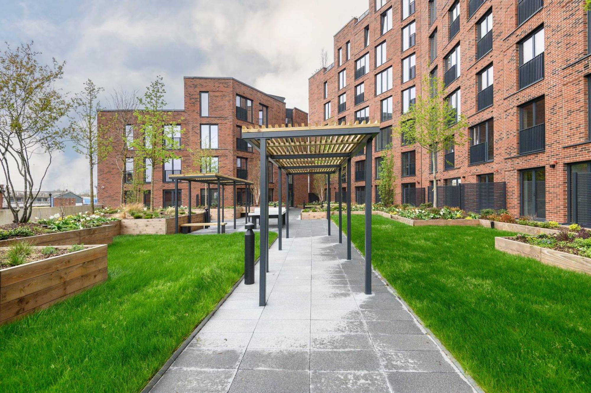 Superior 1 Bed By Leeds Train Staiton Apartment